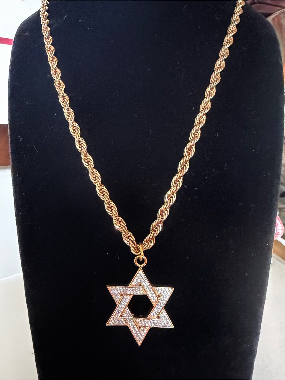 Gold Star of David Pendant Necklace - Gold - Picture 3 of 8